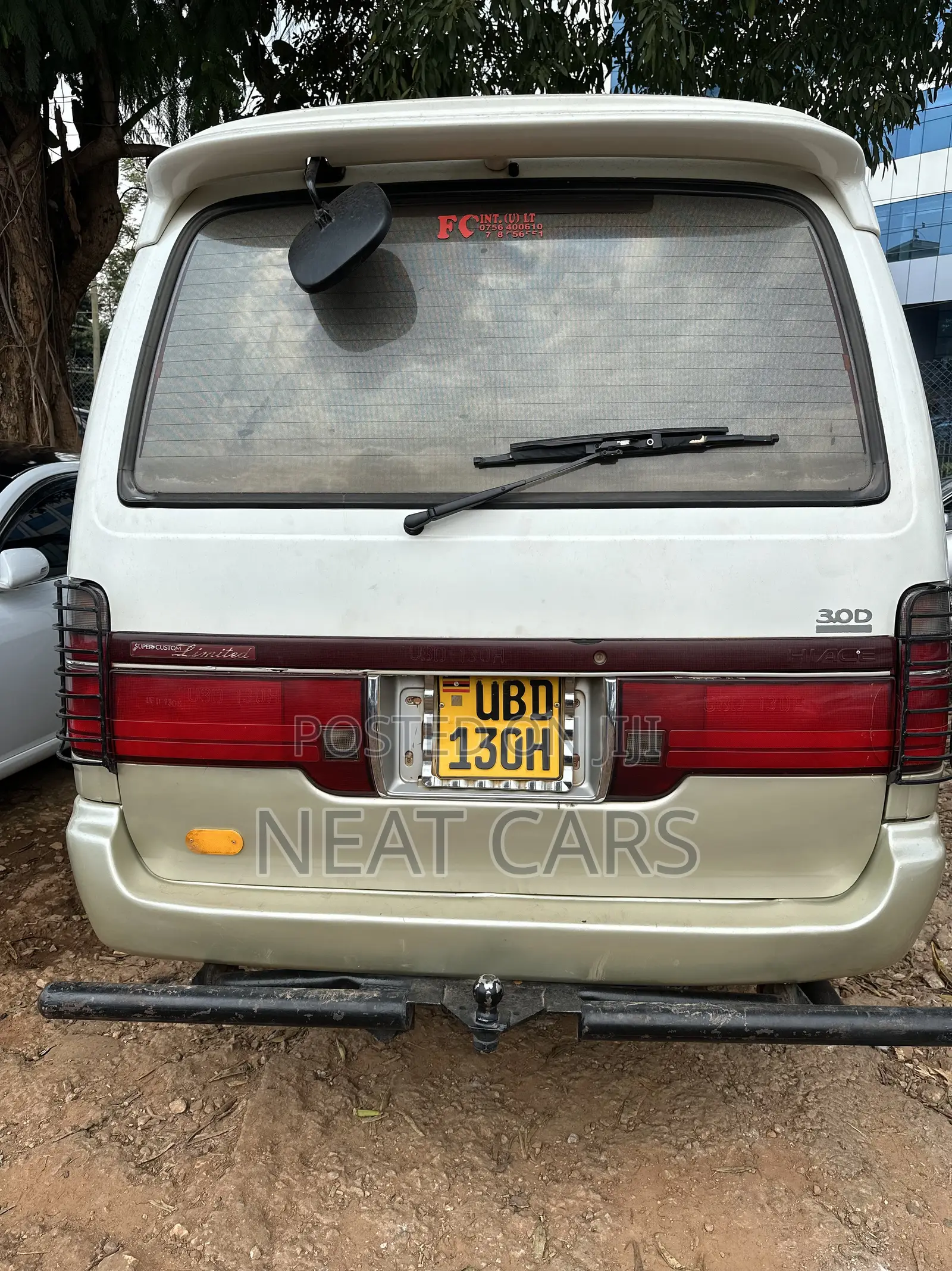 Toyota HiAce 2002 White