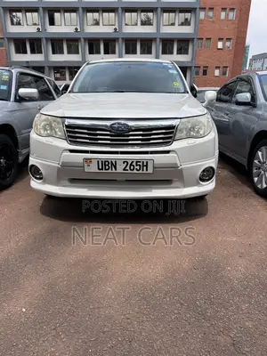 Subaru Forester 2010 Pearl