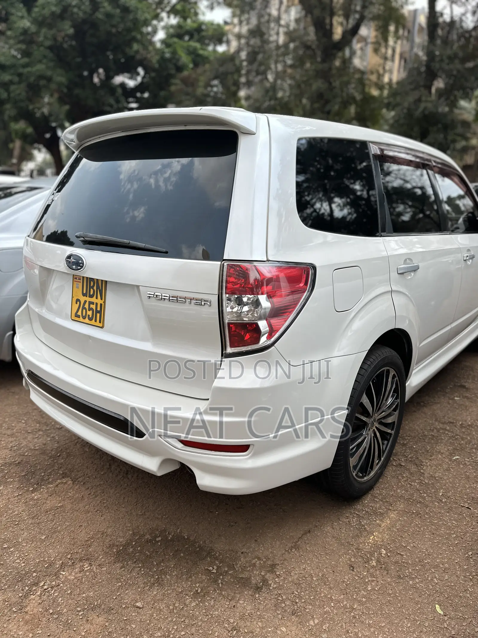 Subaru Forester 2010 Pearl