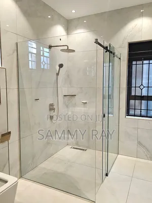 Aluminum Doors N Windows N Shower Carbine