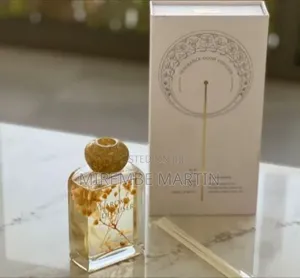 Fragrance Home Diffuser With Natural Elements