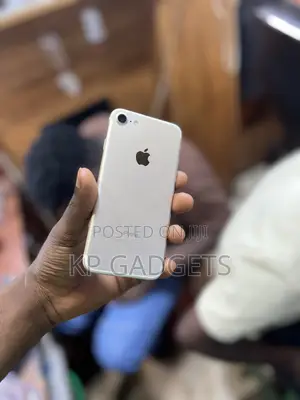 Apple iPhone 7 128 GB Gold