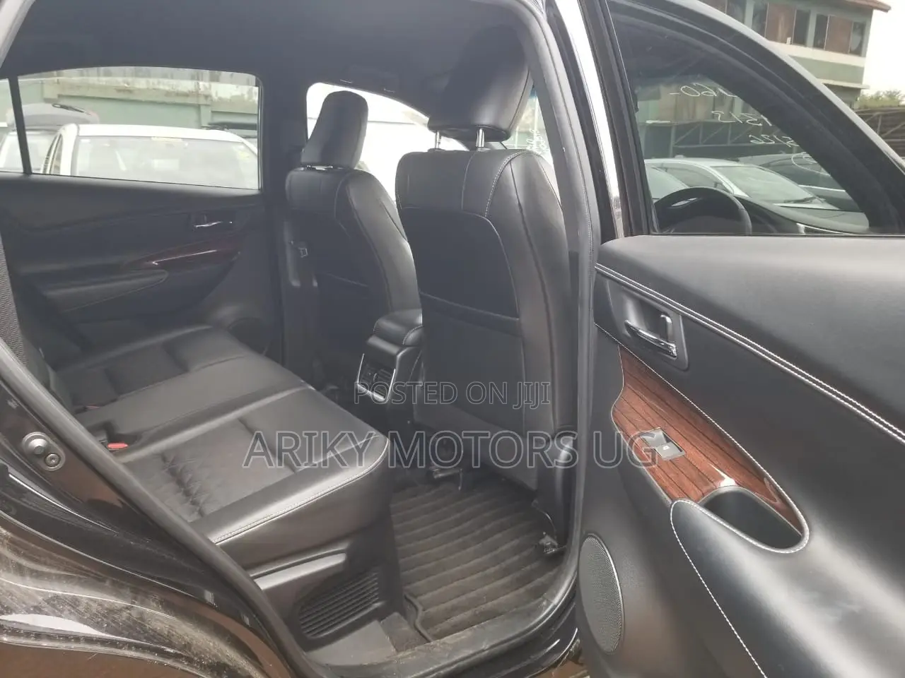 Toyota Harrier 2014 Matt Black