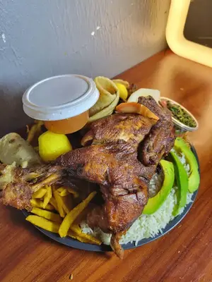 Full Combo Chicken Lusaniya Plus Drinks