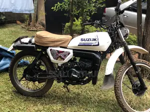 Suzuki Bike 2007 White