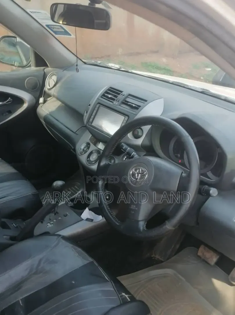 Toyota RAV4 2008 Gray