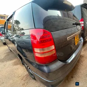 Toyota Wish 2004 Black