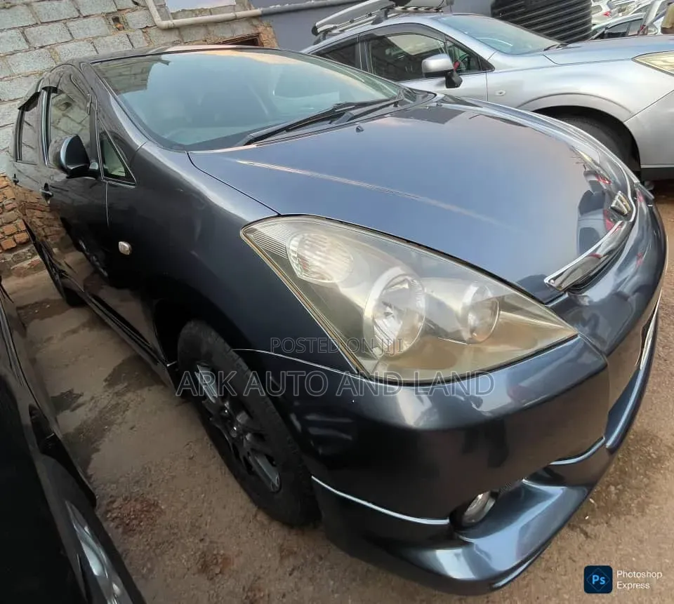 Toyota Wish 2004 Black