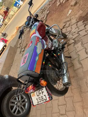 Bajaj Boxer 100 2020 Red