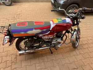 Bajaj Boxer 100 2020 Red