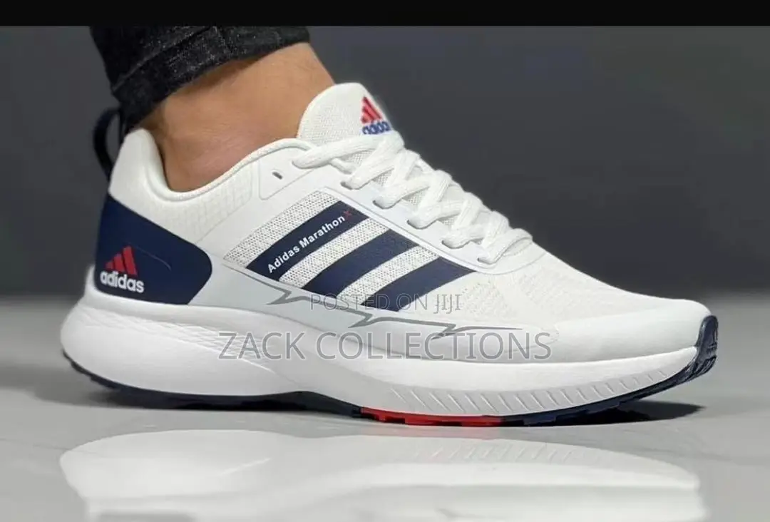 Adidas Sneakers
