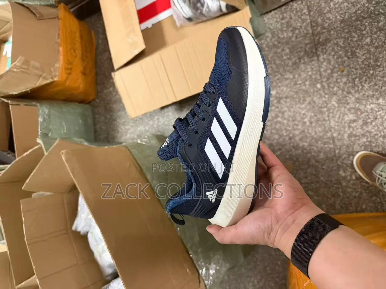 Adidas Sneakers