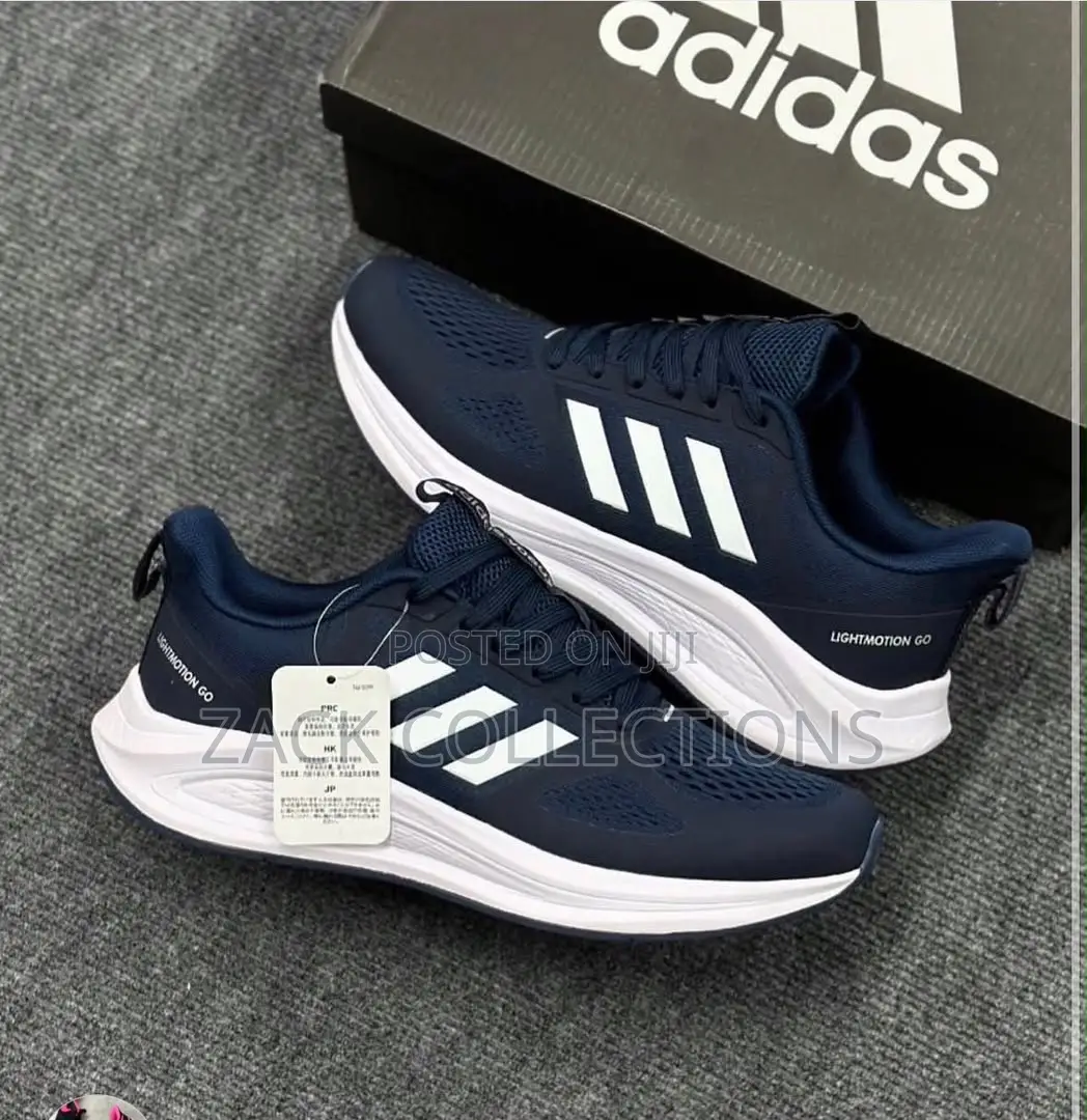 Adidas Sneakers