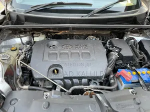 Toyota Corolla Rumion 2012 Silver