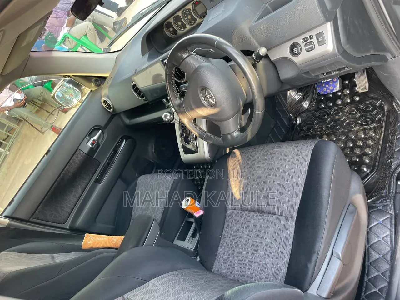 Toyota Corolla Rumion 2012 Silver