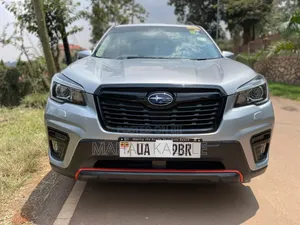 Subaru Forester 2019 Silver
