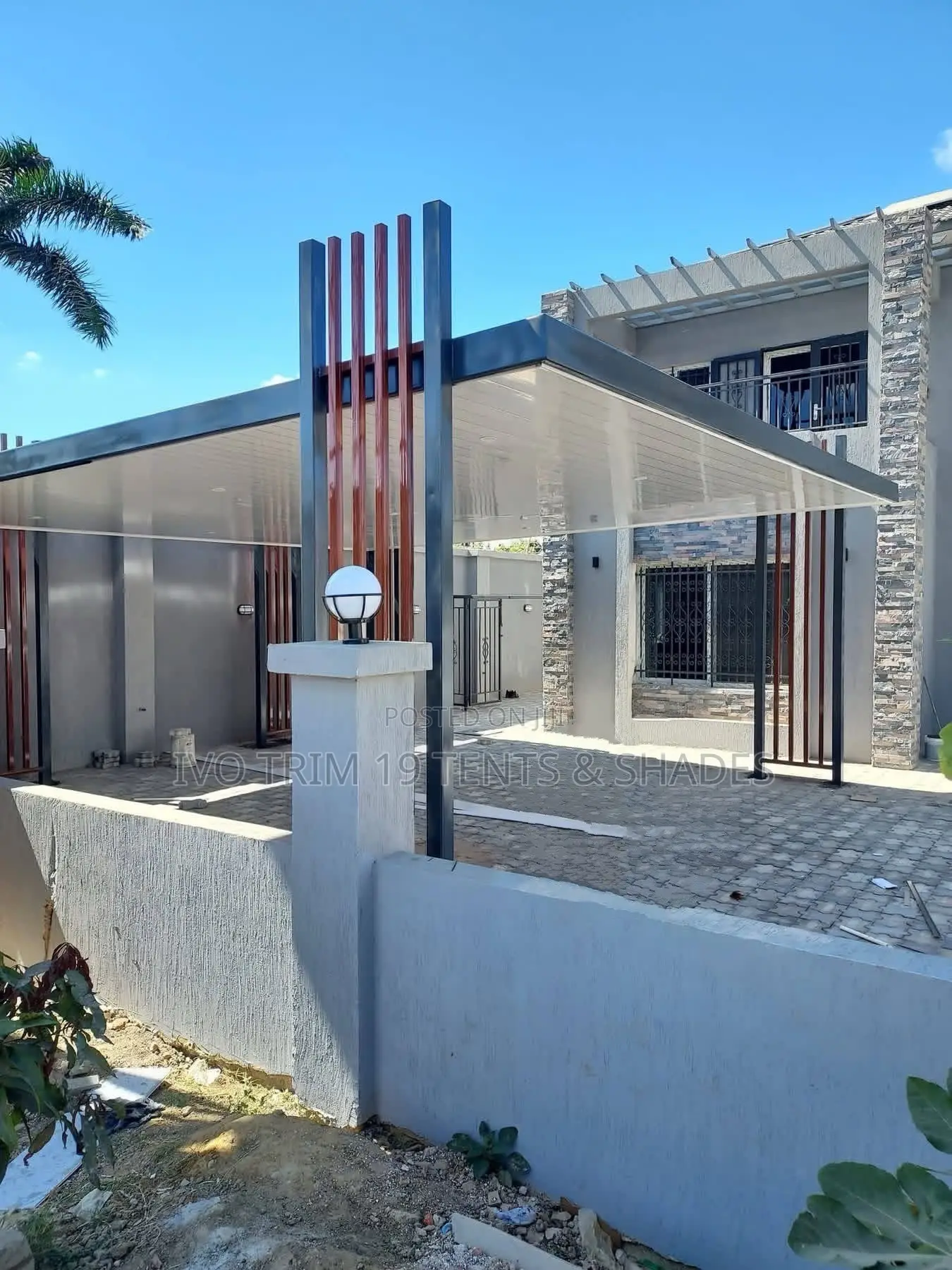 High-Grade, Fully Enclosed Steel Shade/Carport