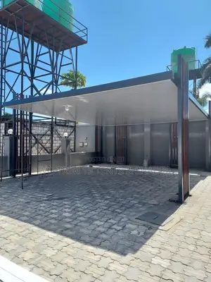 High-Grade, Fully Enclosed Steel Shade/Carport