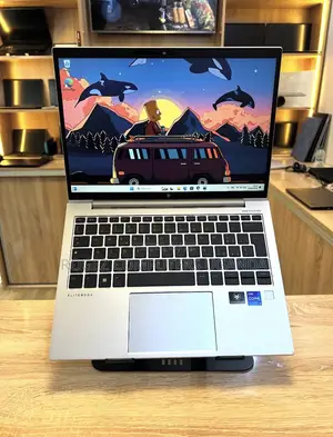 New Laptop HP EliteBook 830 G9 16GB Intel Core i7 SSD 256GB