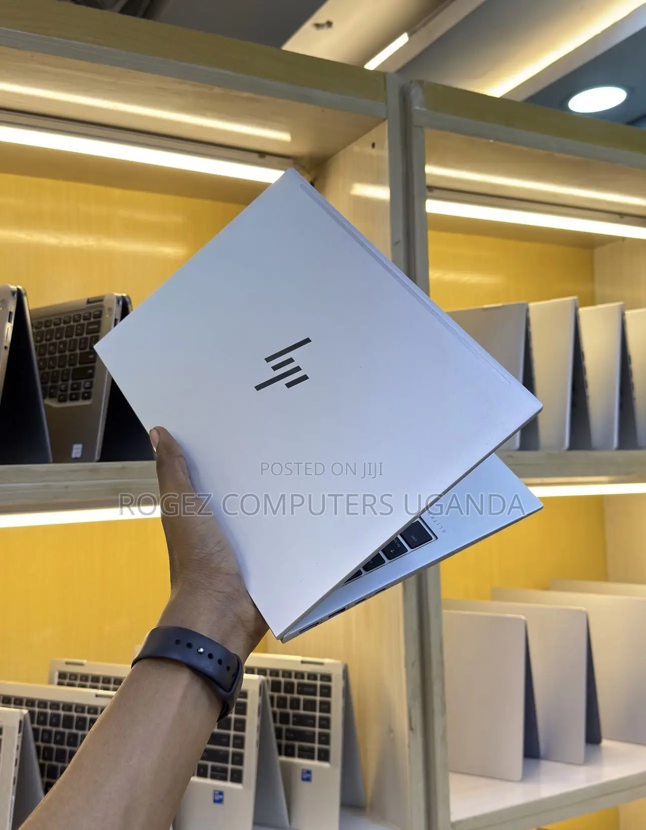 New Laptop HP EliteBook 830 G9 16GB Intel Core i7 SSD 256GB