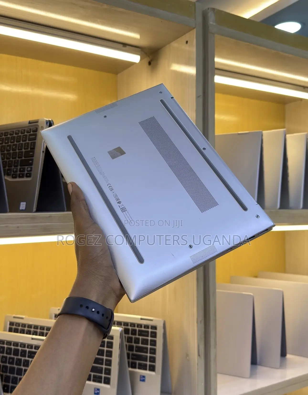 New Laptop HP EliteBook 830 G9 16GB Intel Core i7 SSD 256GB