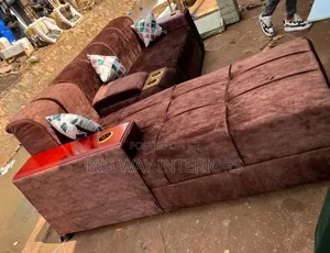 Black 5 Seater L With 3 Cup Holders
