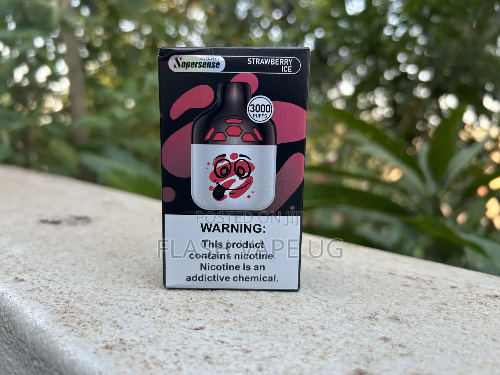 Vivid Plus 3000puffs Strawberry Flavor Vape