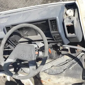 Mitsubishi Fuso Canter Half Cut