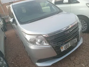 Toyota Noah 2014 Silver