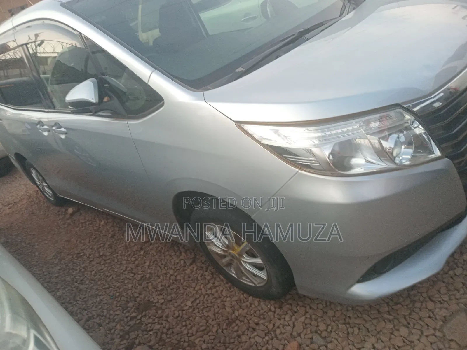Toyota Noah 2014 Silver