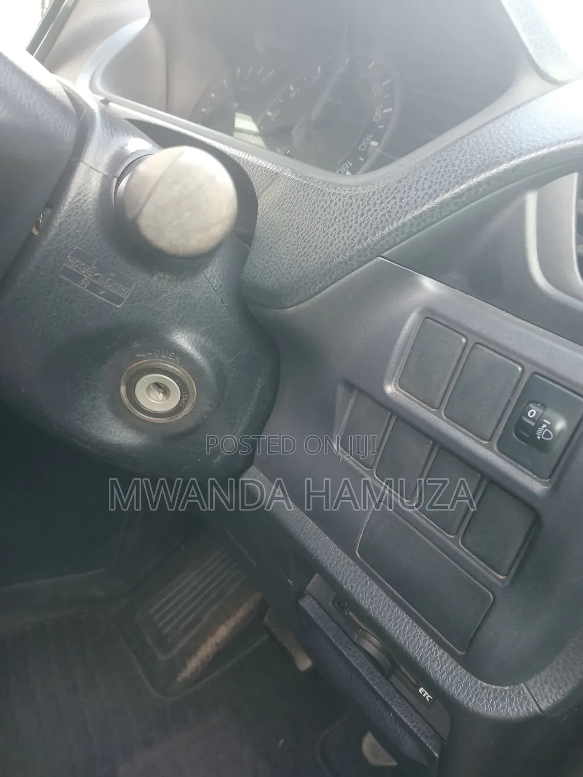 Toyota Noah 2014 Silver