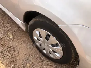 Toyota Sienta 2007 Silver