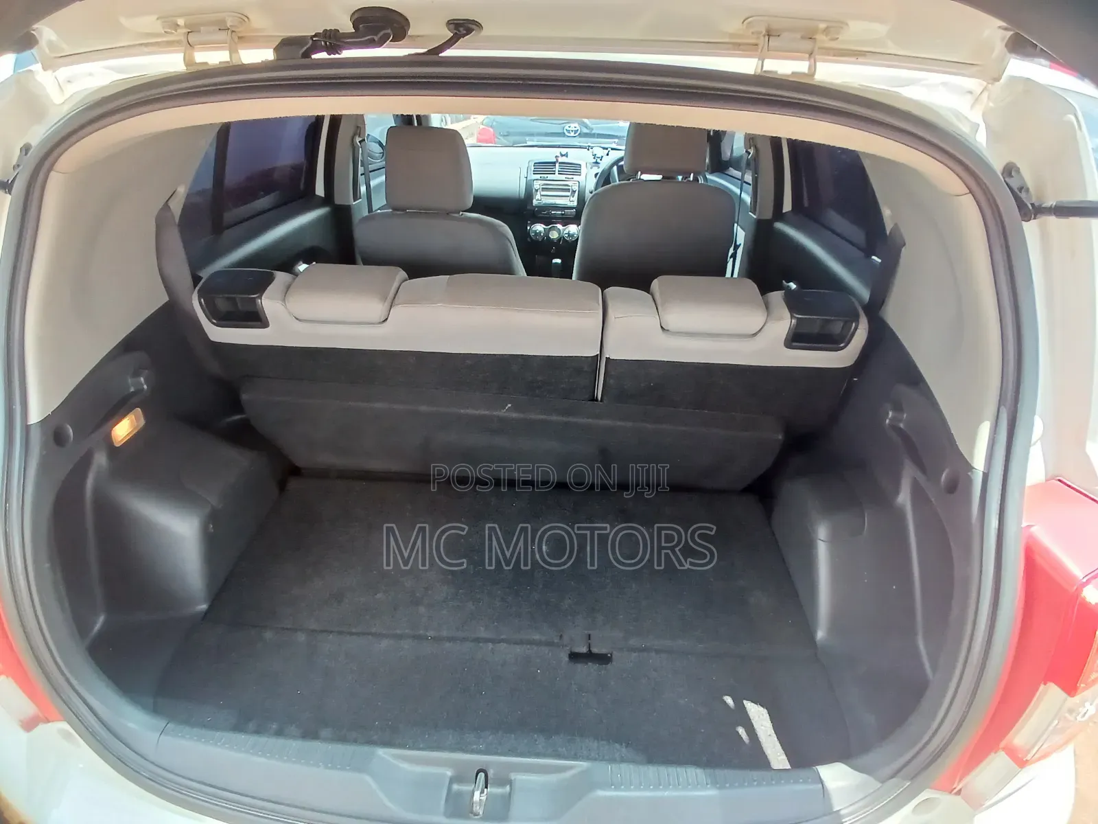 Toyota IST 2010 White