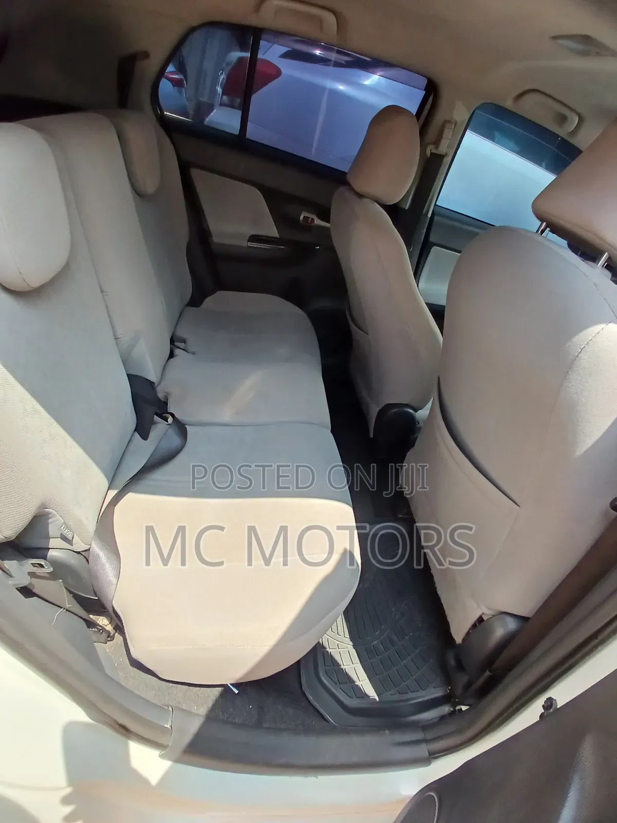 Toyota IST 2010 White