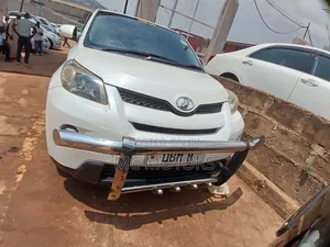 Toyota IST 2010 White