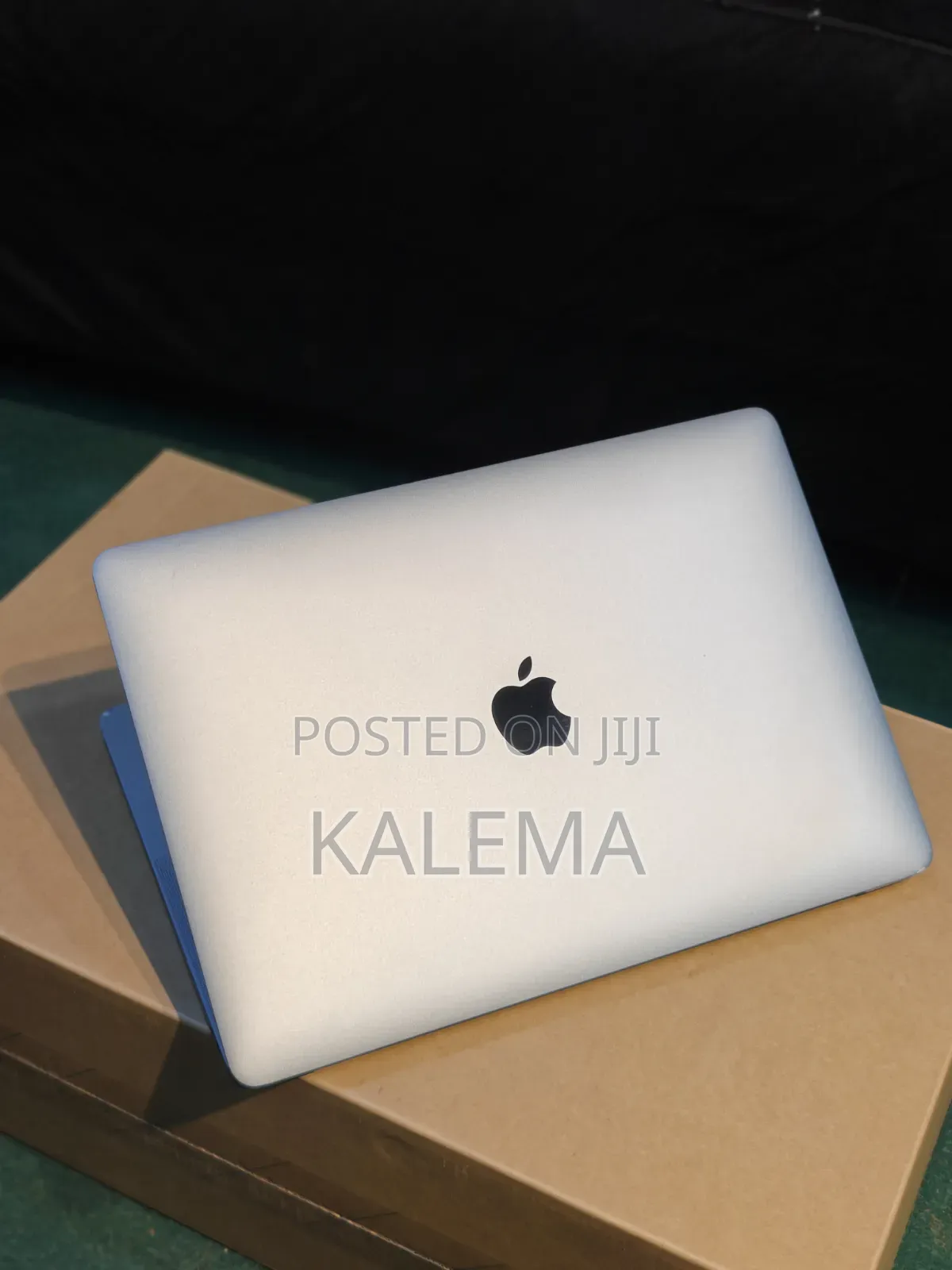 New Laptop Apple MacBook Air 2020 M1 8GB Apple M1 SSD 256GB