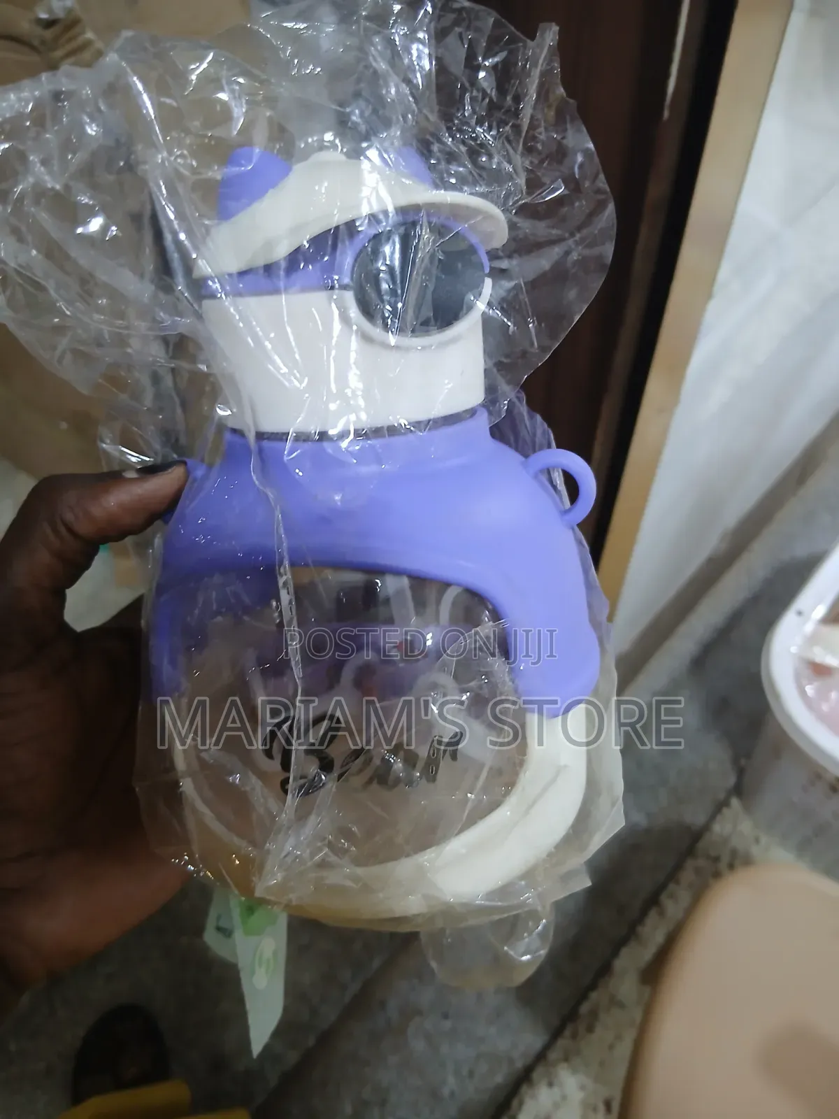 Kids' Water Bottle Featuring a Cute Bear-Shaped Body
