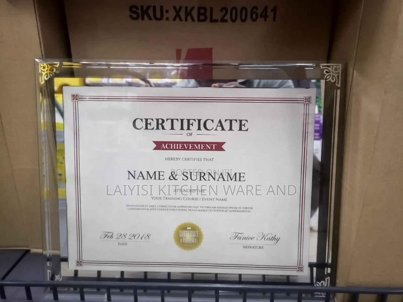 Premium Glass Certificate Award – Elegant Recognition Trophy