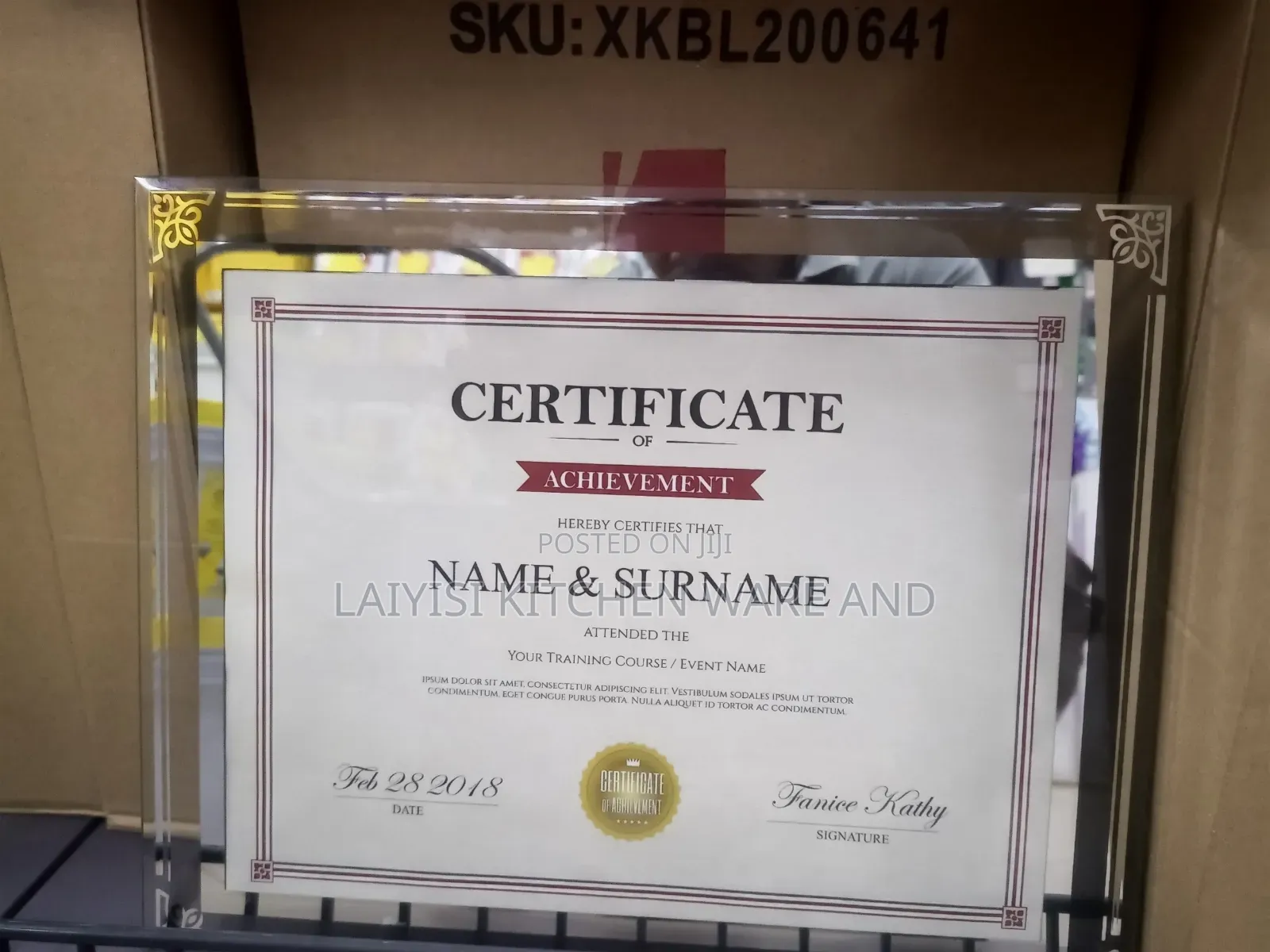 Premium Glass Certificate Award – Elegant Recognition Trophy
