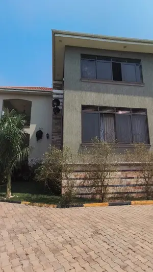 5bdrm House in Division A for sale