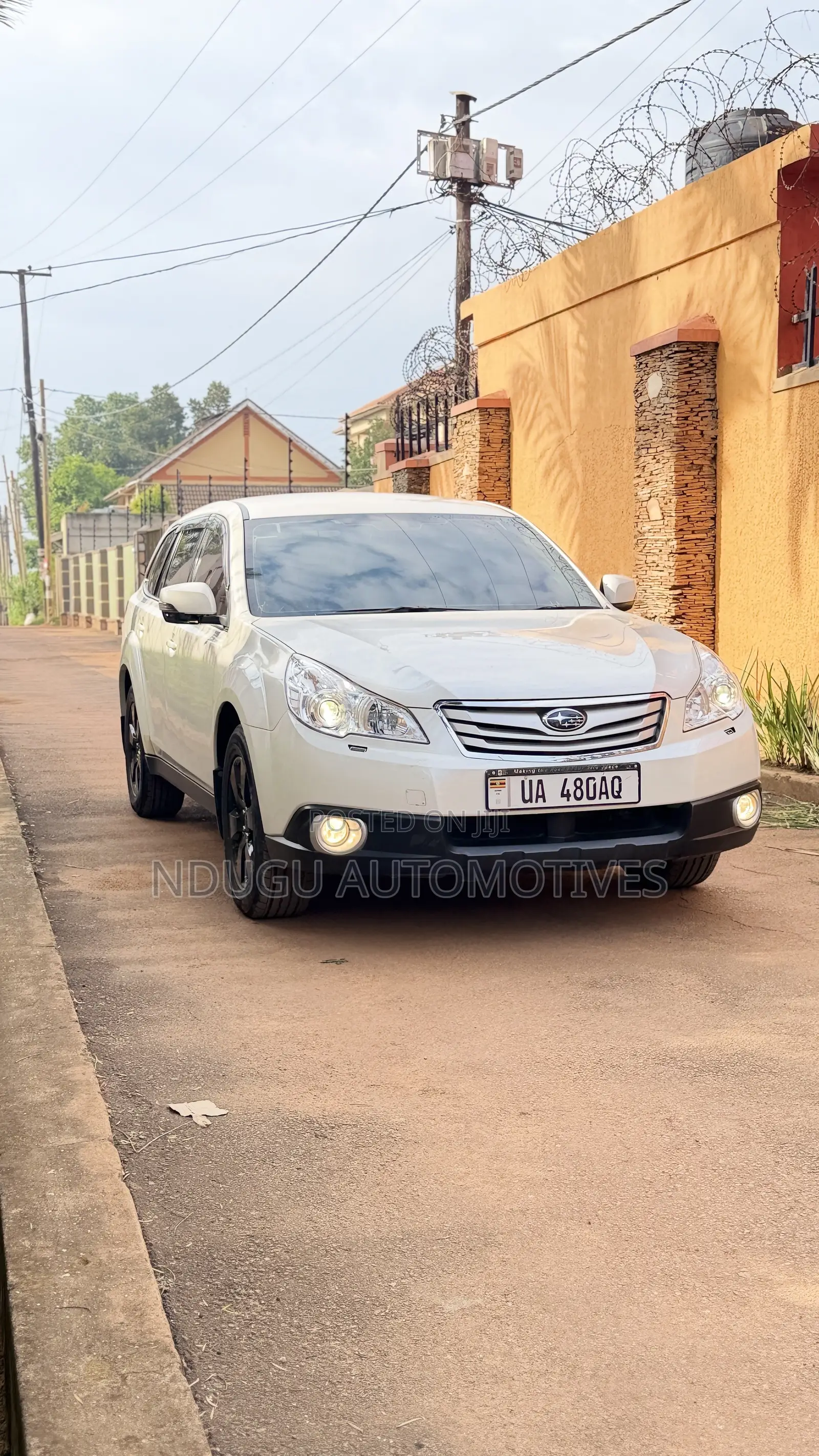 Subaru Outback 2.5i 2012 White