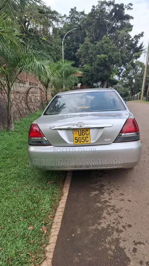 Toyota Mark II 2004 Silver