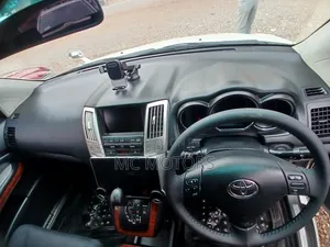 Toyota Harrier 2.4 2011 White