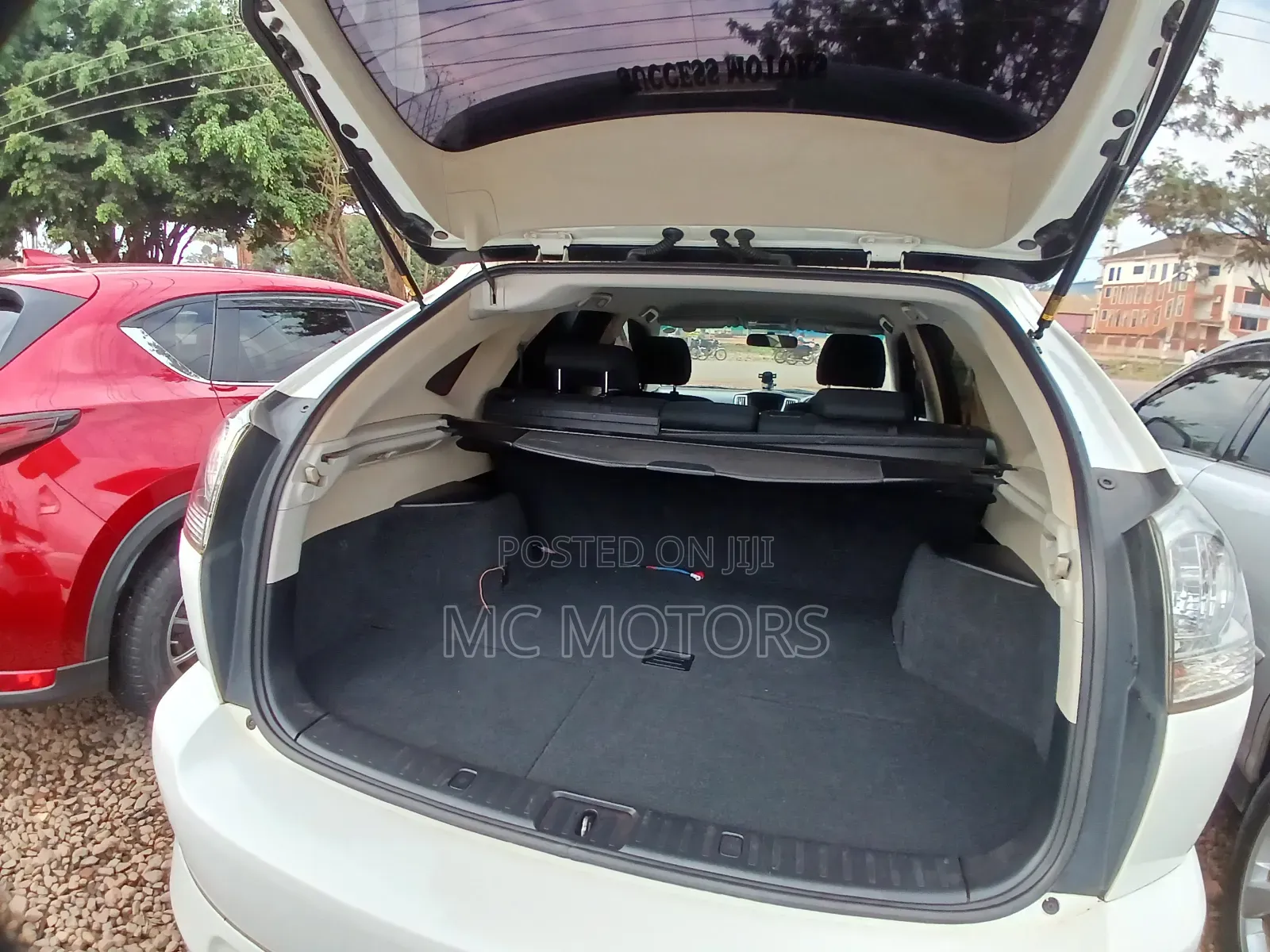 Toyota Harrier 2.4 2011 White