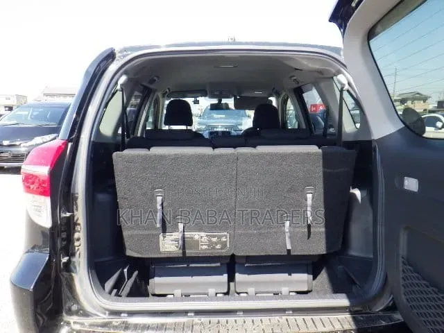 Toyota Vanguard 2012 Black