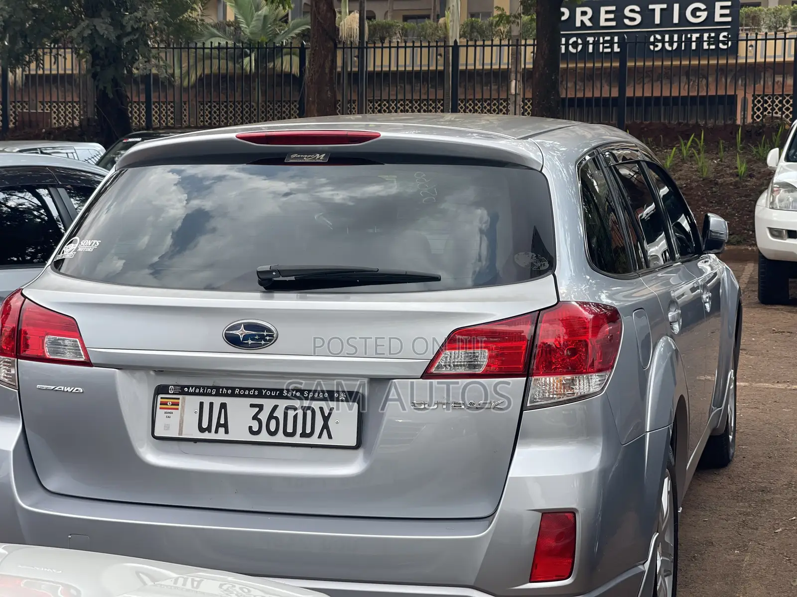 Subaru Outback 2011 Silver
