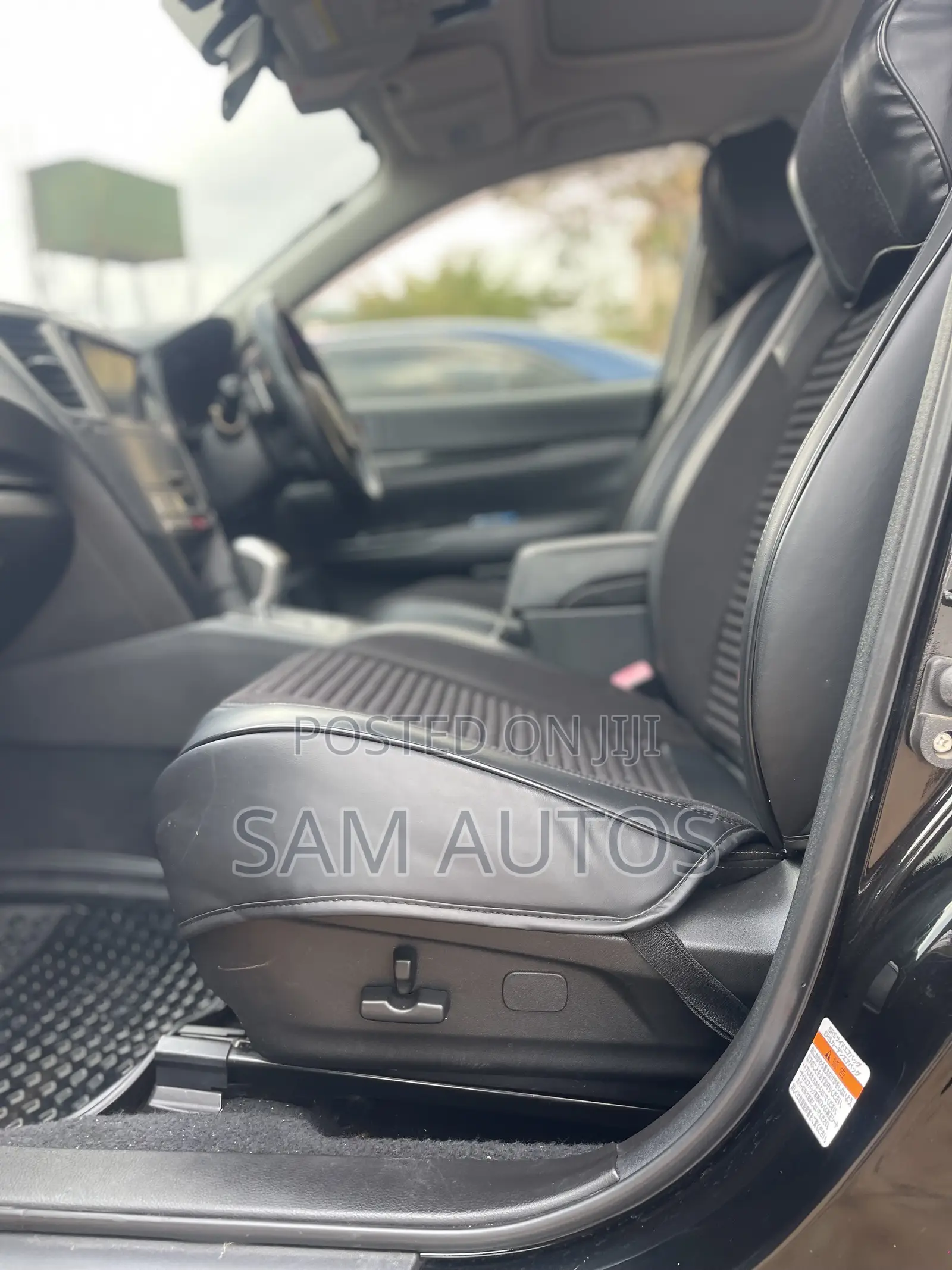 Subaru Outback 2011 Black