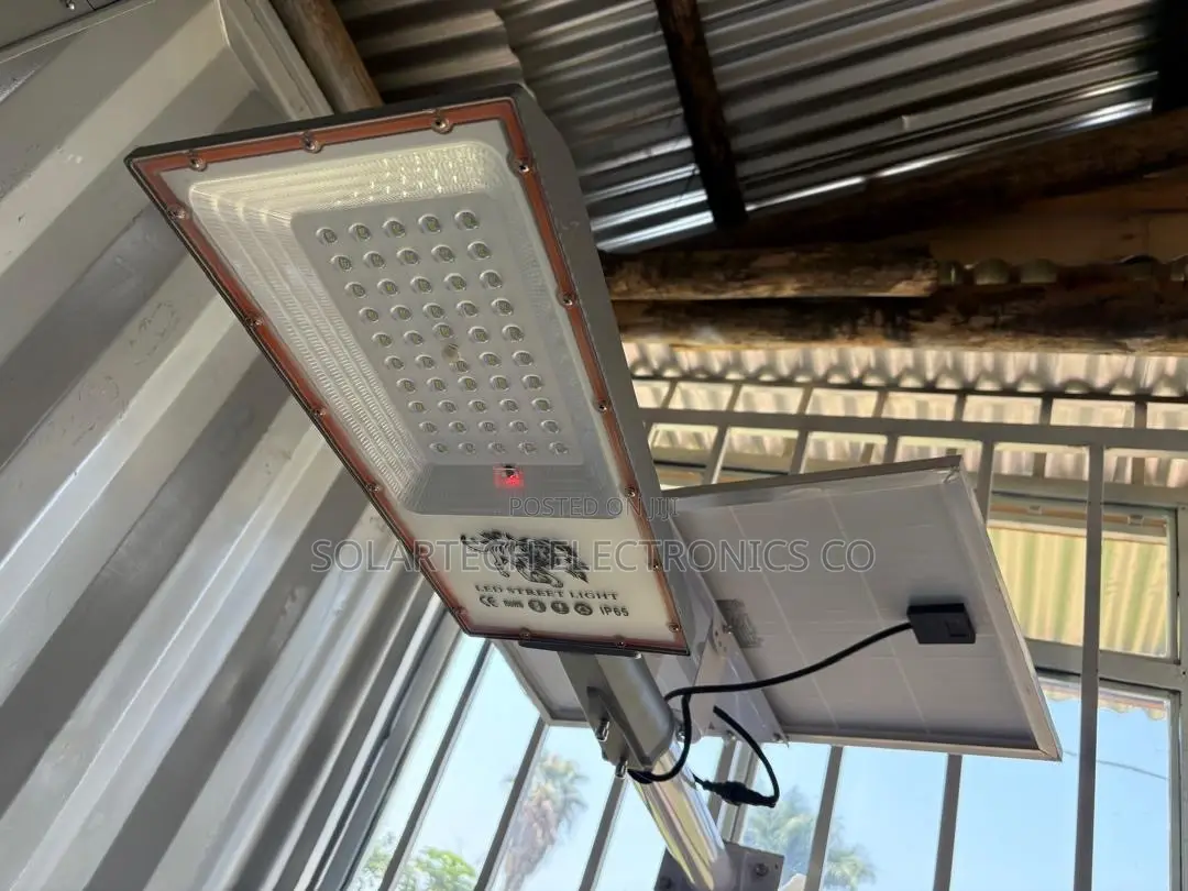 200W Solar Street Light | 3030 LED | 160lm/W | IP65 Waterproof