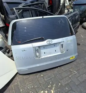 Toyota Suceed Rear Boot