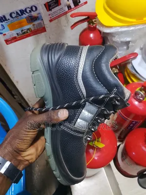 SAFEYEAR Heavy Duty Safety Boots